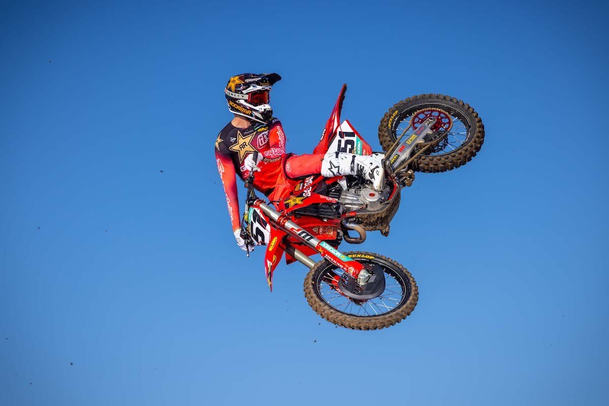 Team Rockstar Energy GASGAS Factory Racing pronto per la stagione SX 2025